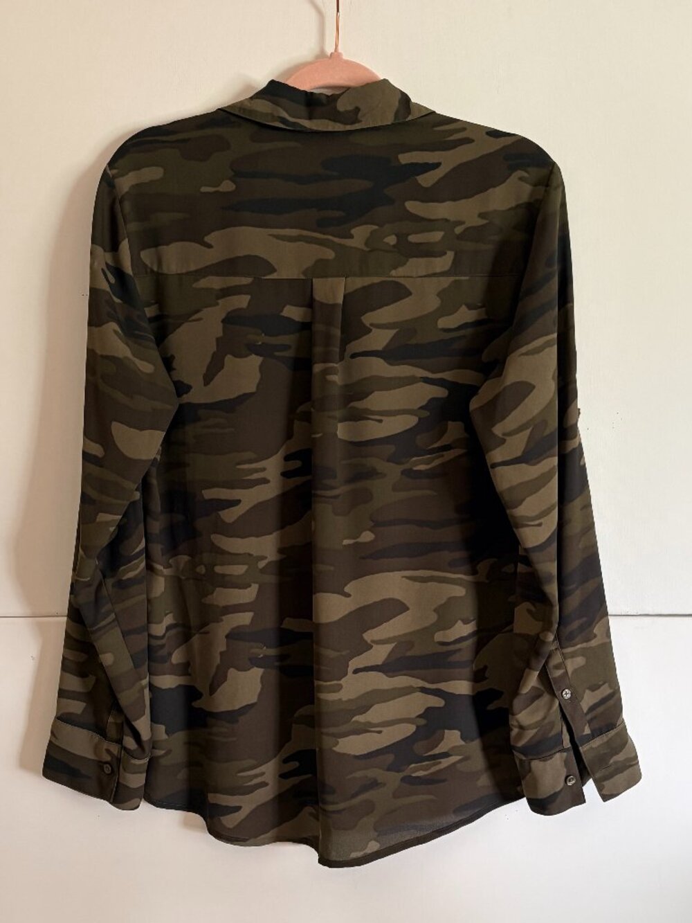 Express Shirt Womens Small Camo Sheer Roll Tab Button Up Blouse Size Large - Picture 2 of 7